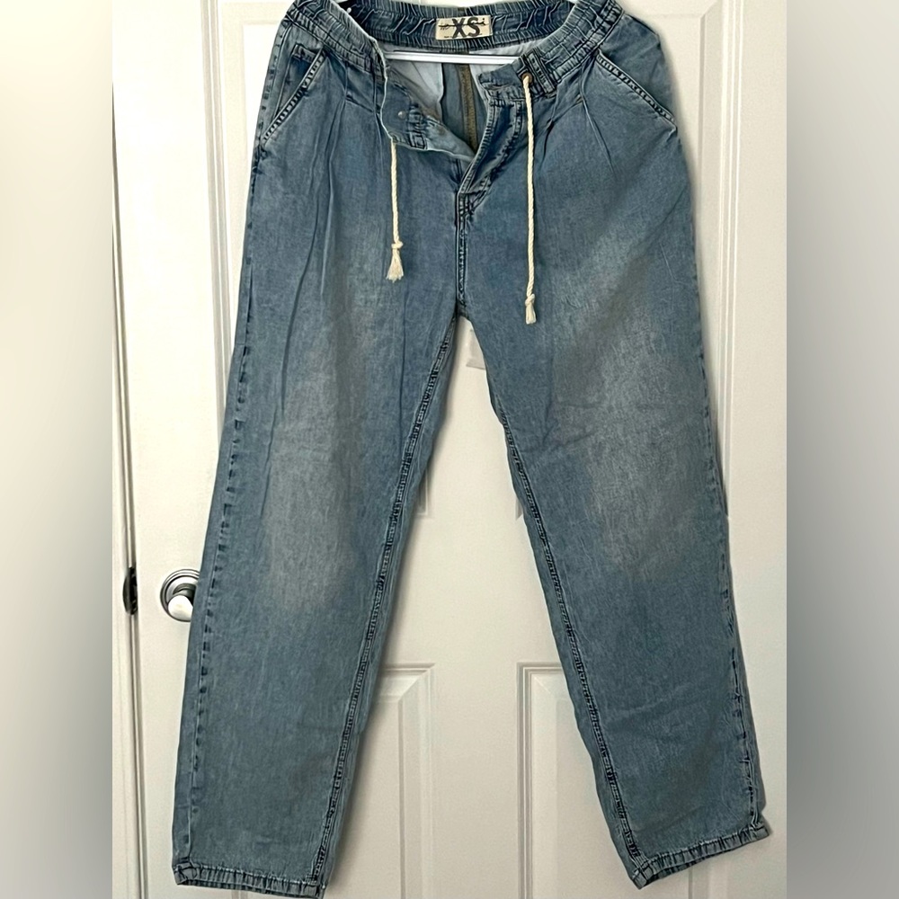 WE THE FREE - Women’s Jeans /Thin material is breezy & lightweight/ Size XS - Picture 4 of 11